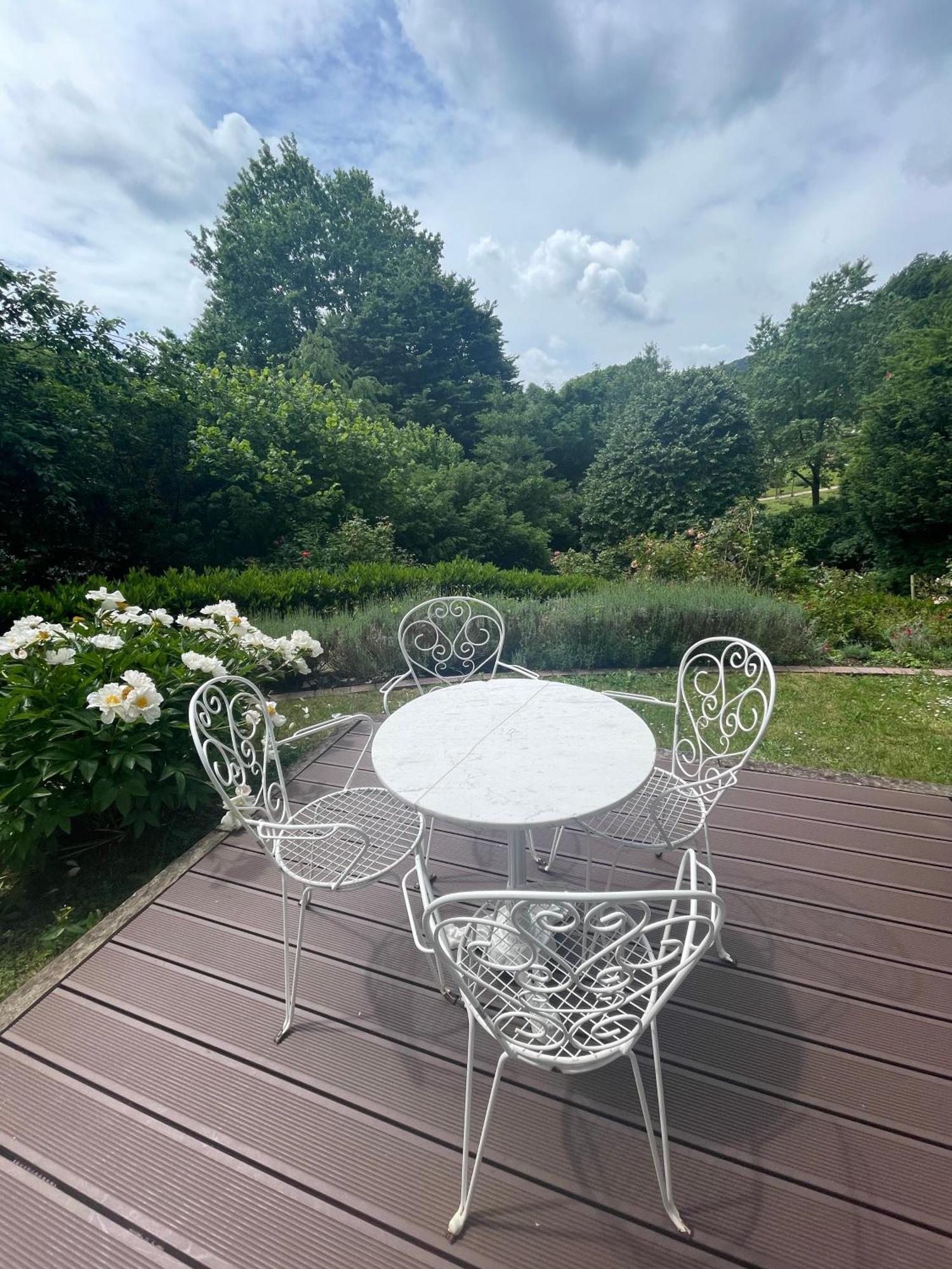 Apartamento Rose Garden Retreat Private Terrace Baden-Baden Exterior foto